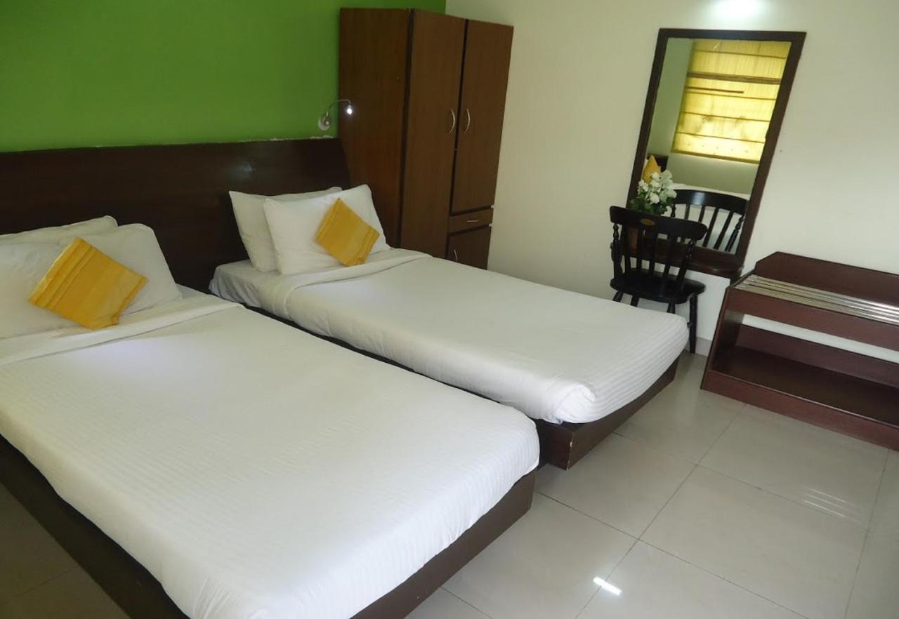 The Green Path Eco Hotel Bangalore Exterior foto
